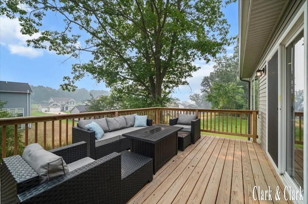 1456 Kimber Drive Lowell, MI 49331