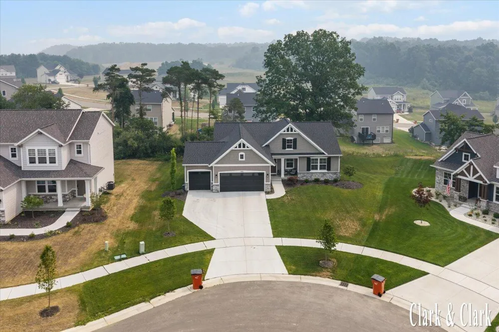 1456 Kimber Drive Lowell, MI 49331