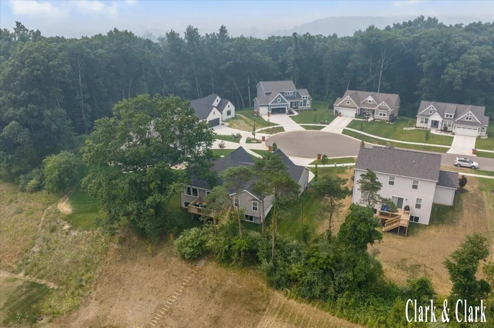 1456 Kimber Drive Lowell, MI 49331
