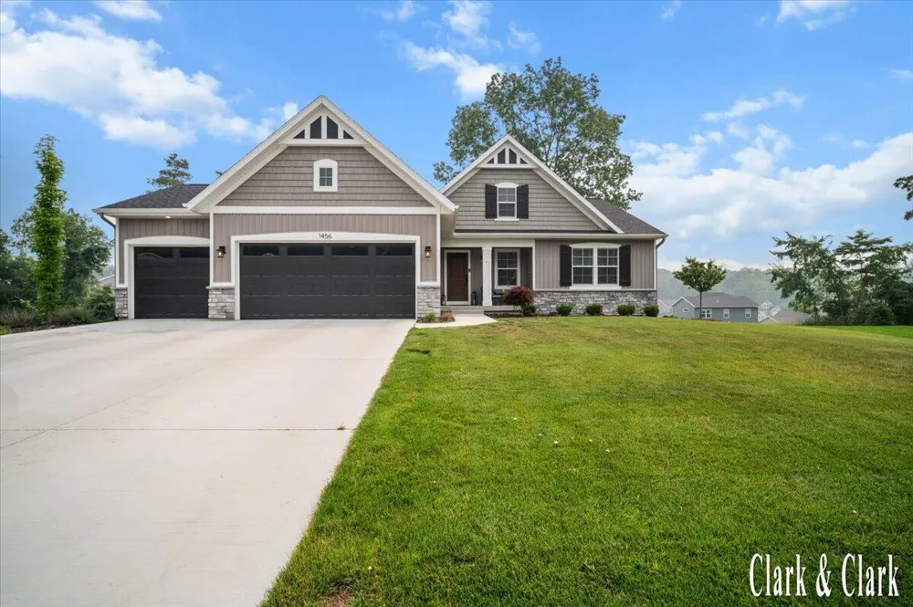 1456 Kimber Drive Lowell, MI 49331