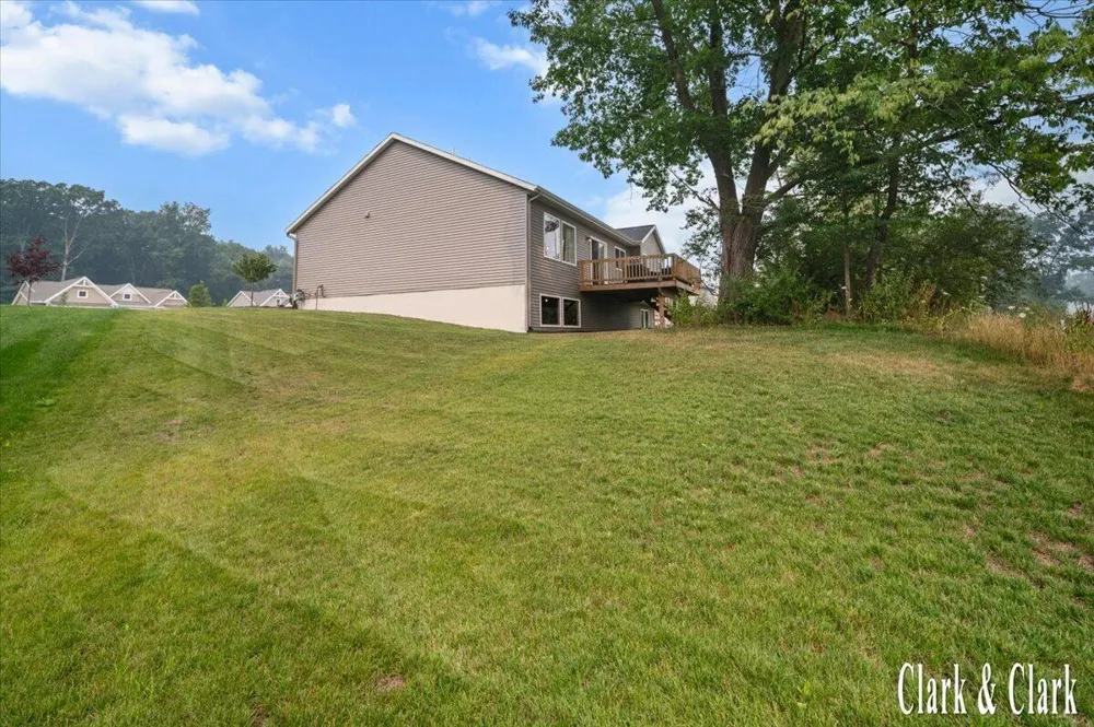 1456 Kimber Drive Lowell, MI 49331