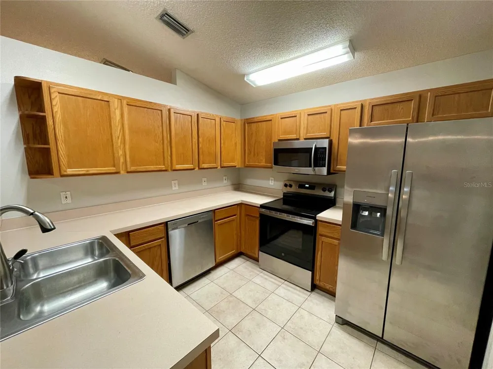 12119 WARWICK CIRCLE Parrish, FL 34219
