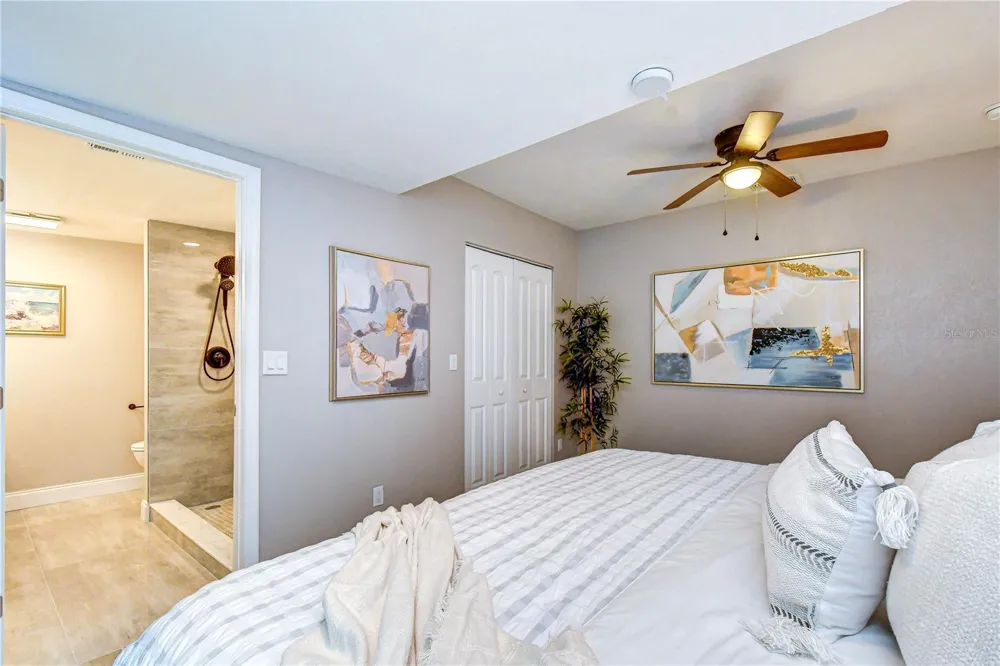 6871 4TH STREET S St Petersburg, FL 33705