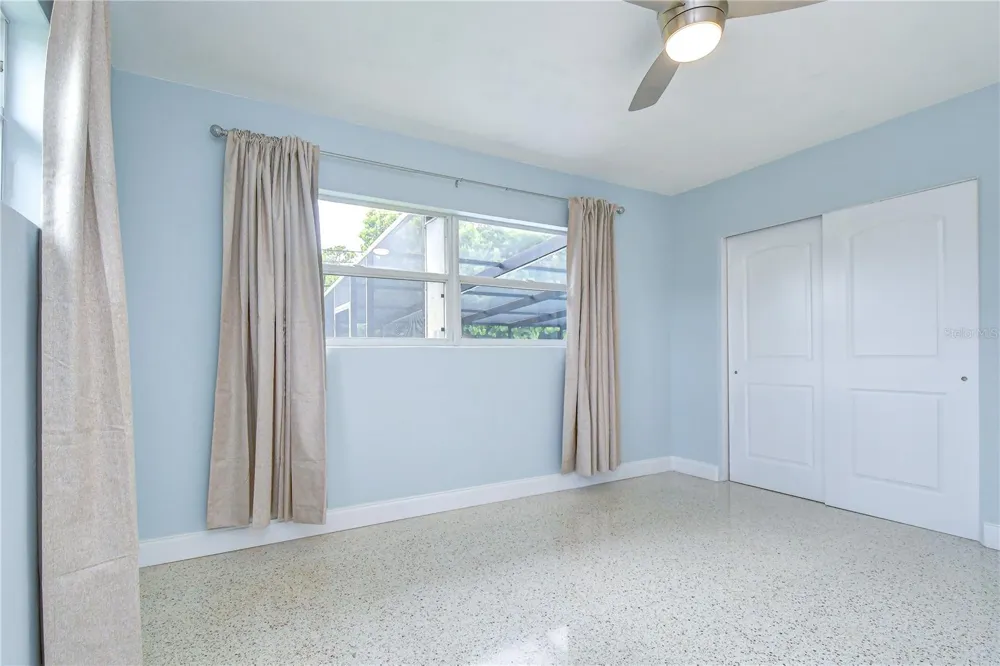 6871 4TH STREET S St Petersburg, FL 33705