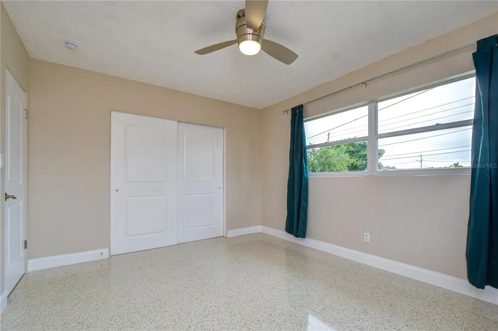 6871 4TH STREET S St Petersburg, FL 33705