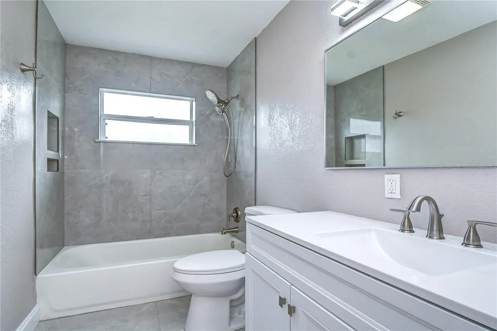 6871 4TH STREET S St Petersburg, FL 33705