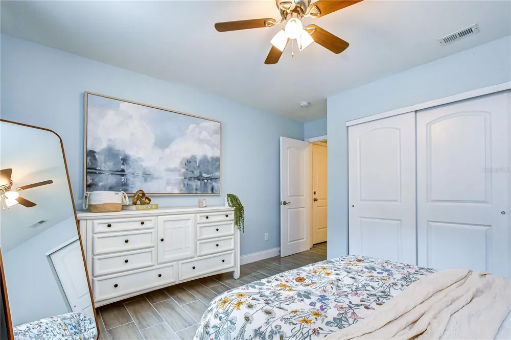6871 4TH STREET S St Petersburg, FL 33705