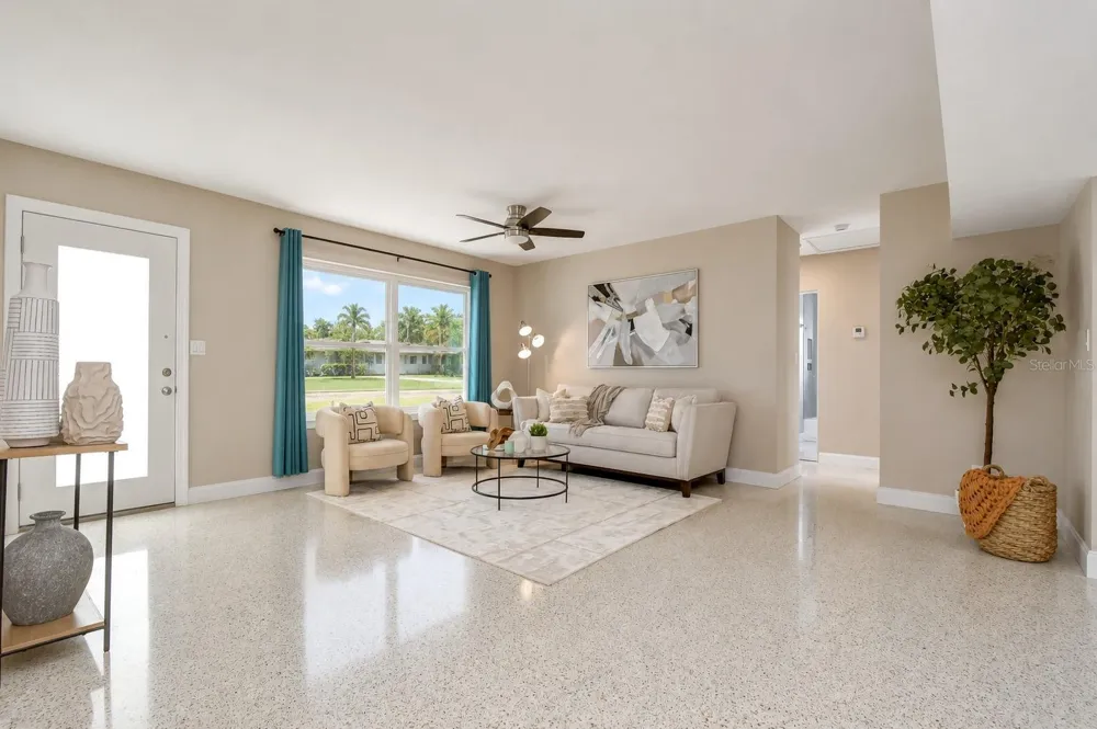 6871 4TH STREET S St Petersburg, FL 33705
