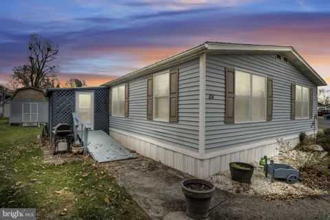 84 BUTTONWOOD DRIVE