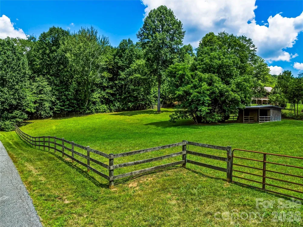 150 Rainbow View Drive Fletcher, NC 28732