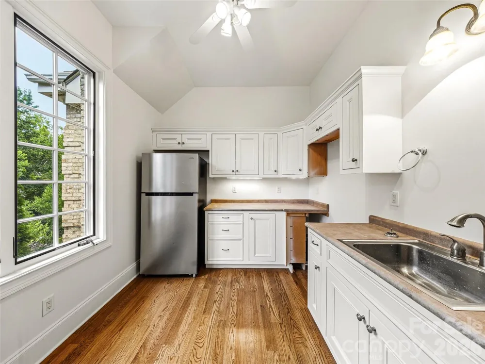 150 Rainbow View Drive Fletcher, NC 28732