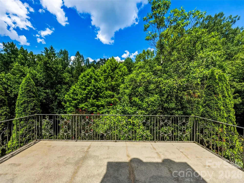 150 Rainbow View Drive Fletcher, NC 28732