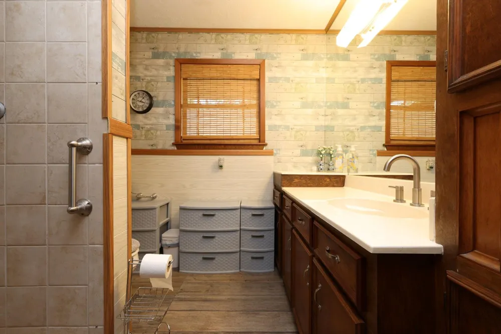 11994 Long Trussel Road Bryan, TX 77808