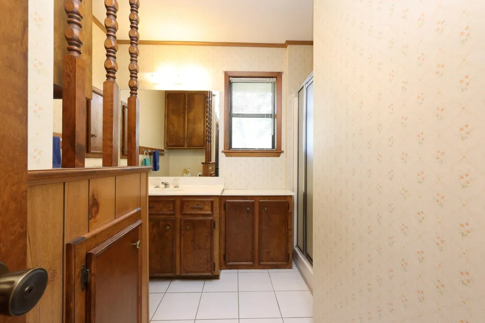 11994 Long Trussel Road Bryan, TX 77808