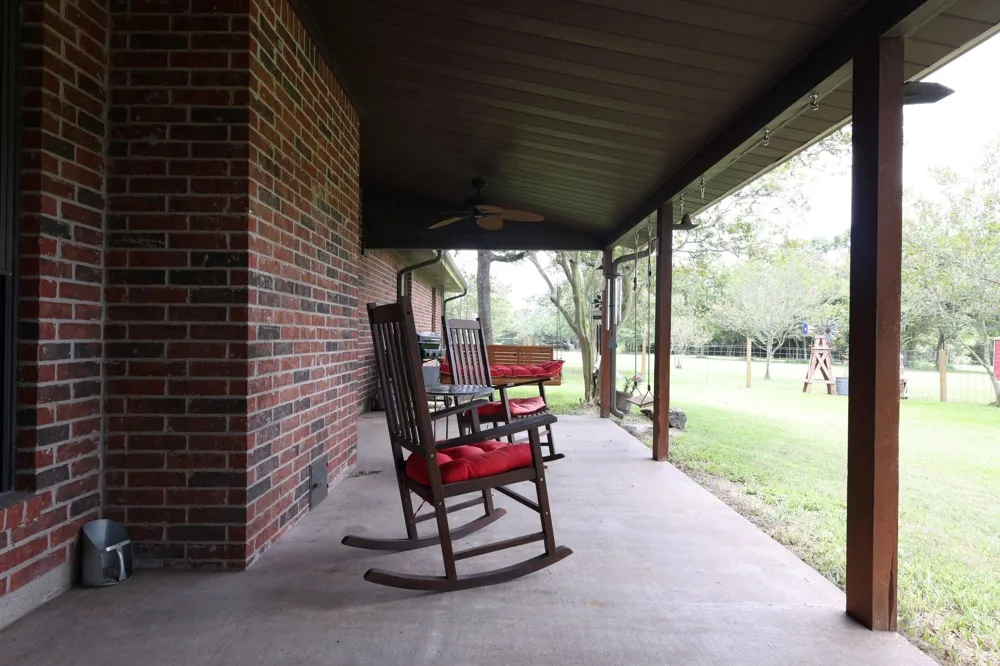 11994 Long Trussel Road Bryan, TX 77808