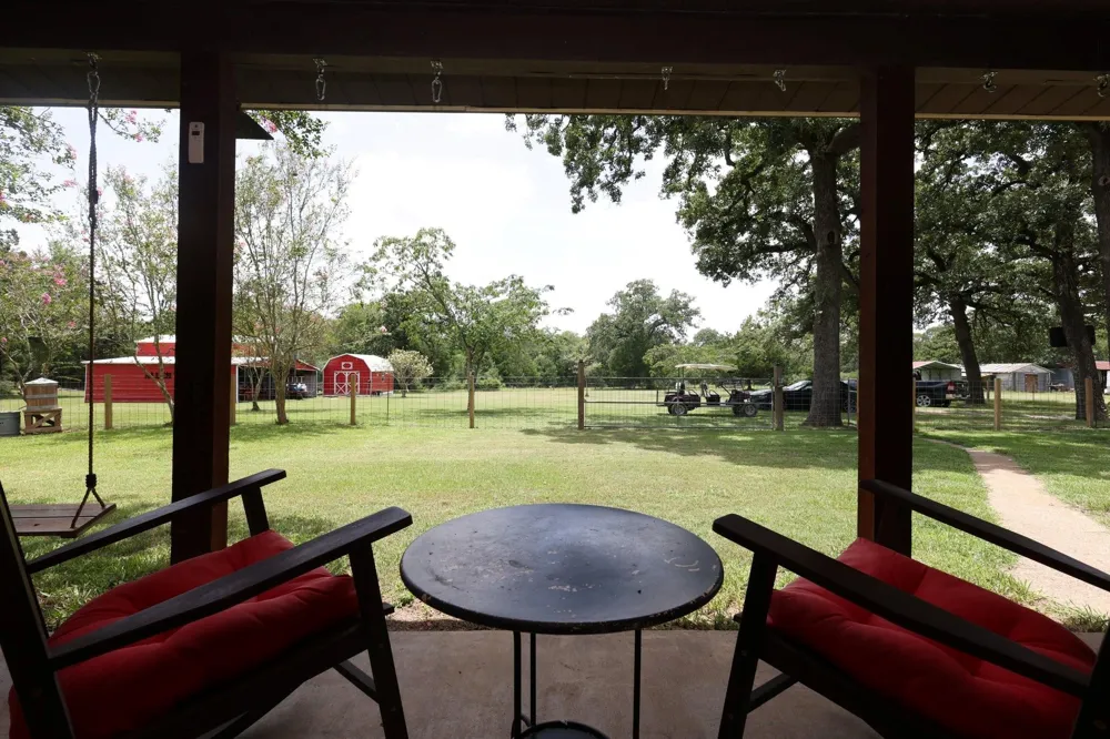 11994 Long Trussel Road Bryan, TX 77808