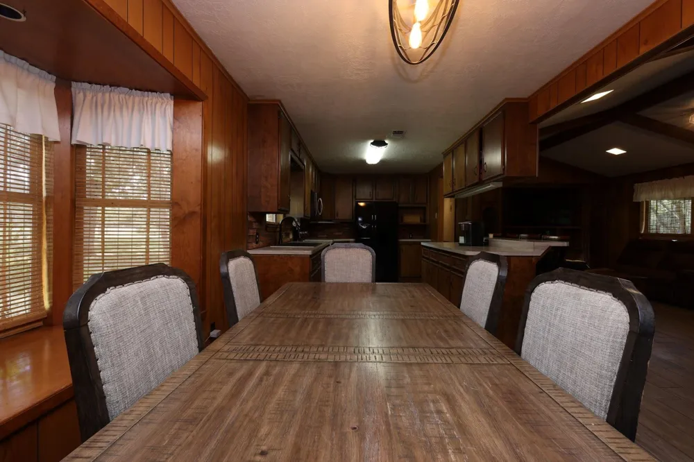11994 Long Trussel Road Bryan, TX 77808