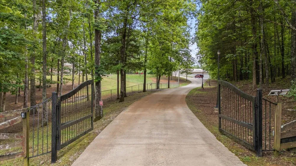 6218 Hidden Hill Road Harrison, TN 37341