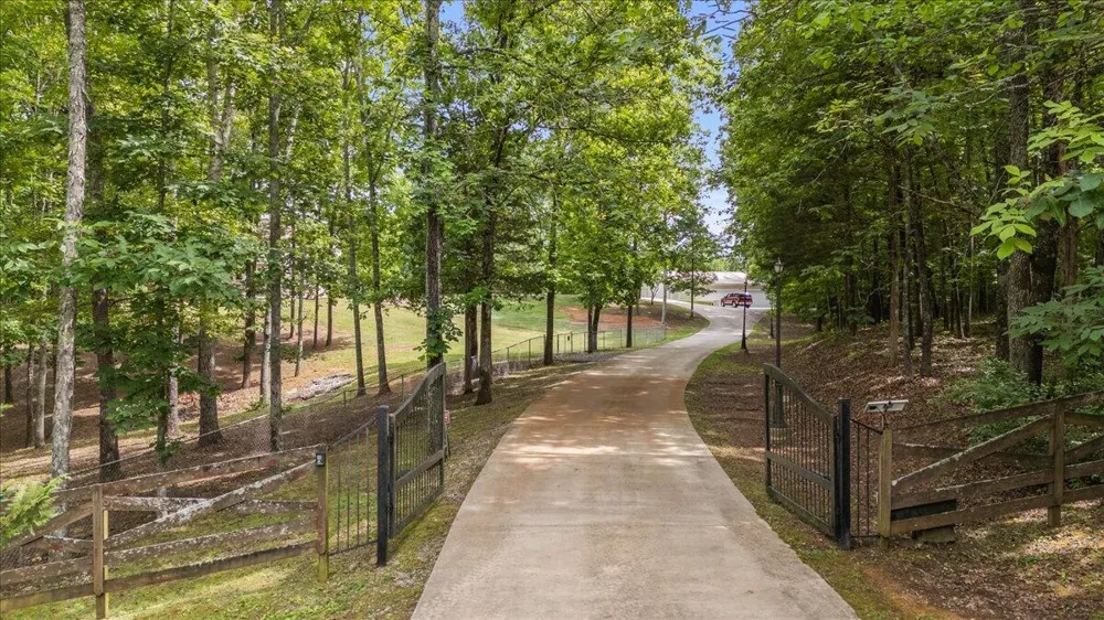 6218 Hidden Hill Road Harrison, TN 37341