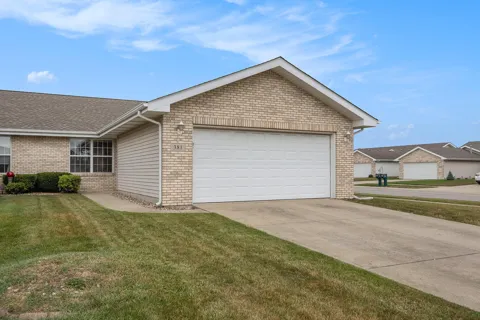 381 Golden Oak Drive