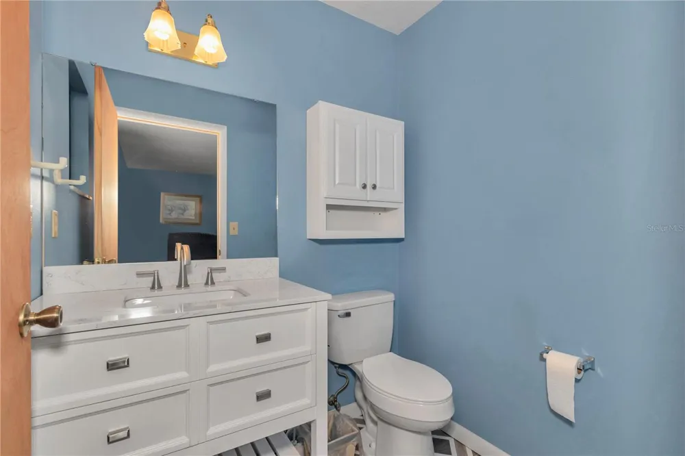 16365 SE 17TH STREET Ocklawaha, FL 32179