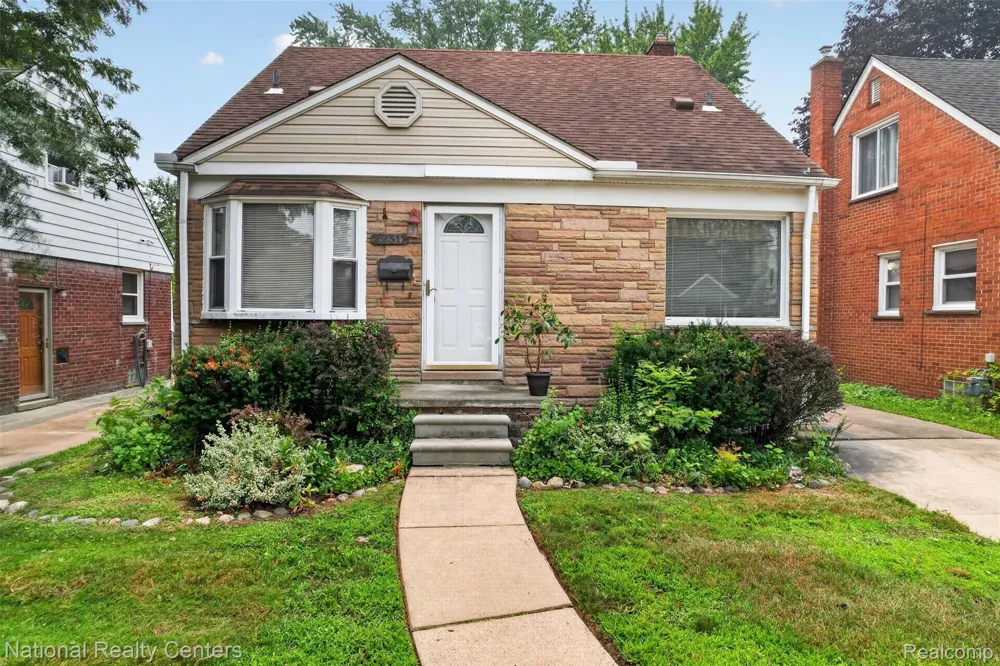 22311 Cleveland Dearborn City, MI 48124