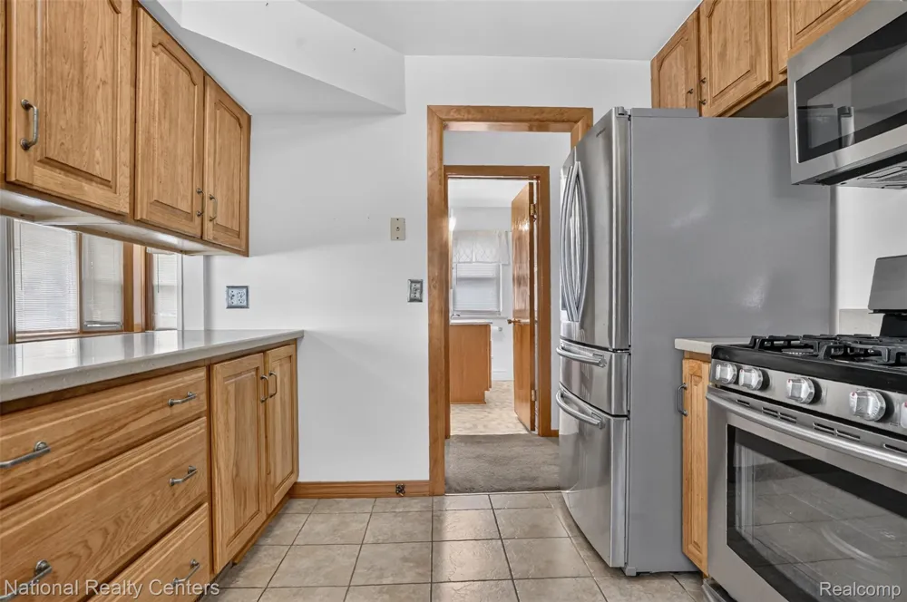 22311 Cleveland Dearborn City, MI 48124