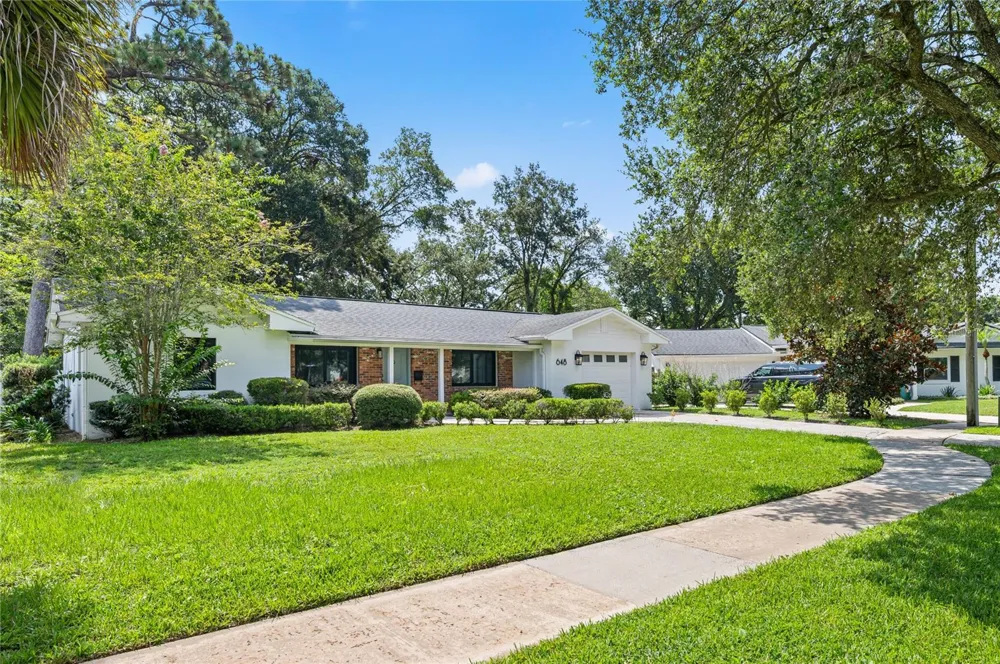 648 FITZWALTER DRIVE Winter Park, FL 32792