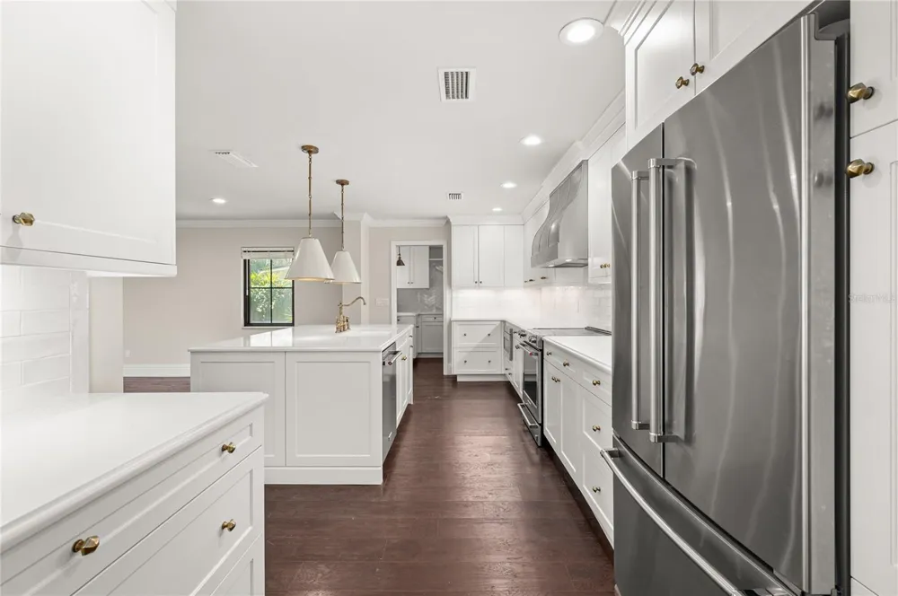 648 FITZWALTER DRIVE Winter Park, FL 32792