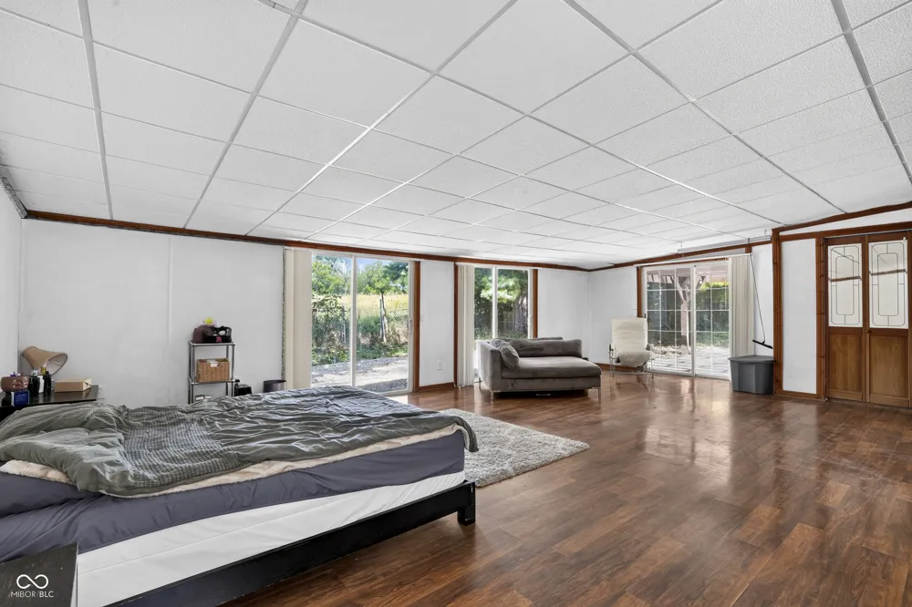 602 S 840 E Zionsville, IN 46077
