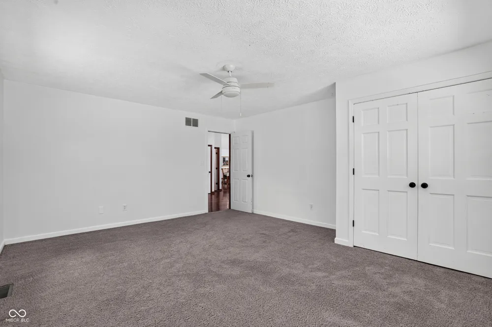 602 S 840 E Zionsville, IN 46077