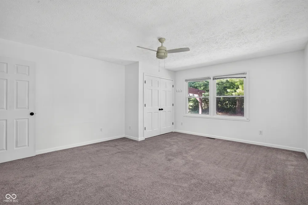 602 S 840 E Zionsville, IN 46077