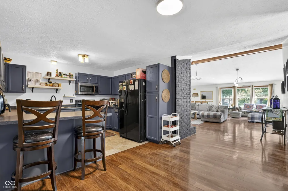602 S 840 E Zionsville, IN 46077