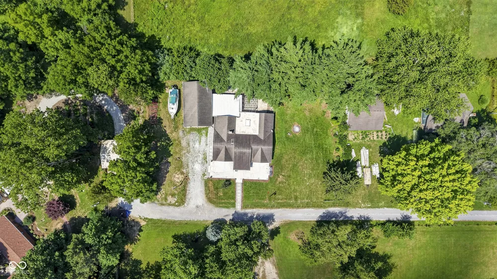602 S 840 E Zionsville, IN 46077