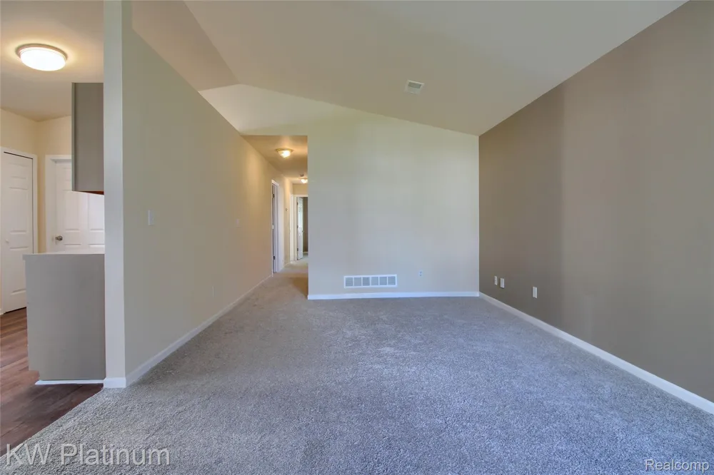 4452 Croissant Street Dearborn Heights City, MI 48125