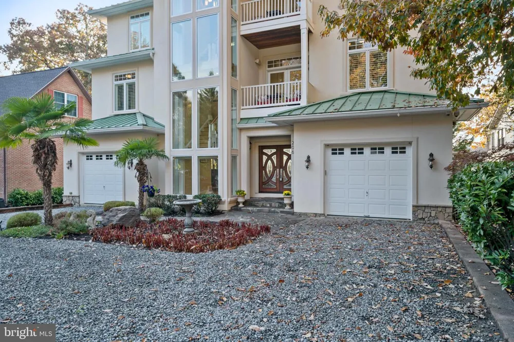 206 HARBOR DRIVE Lusby, MD 20657