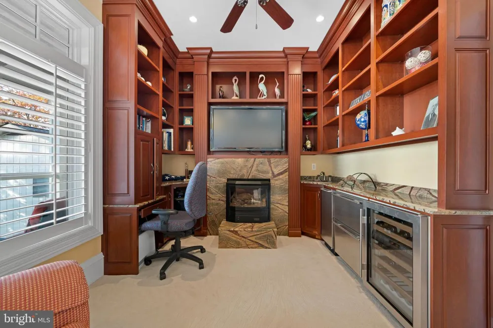 206 HARBOR DRIVE Lusby, MD 20657