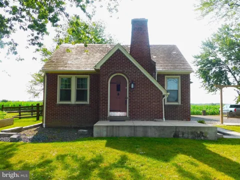 415 RICHLANDTOWN PIKE