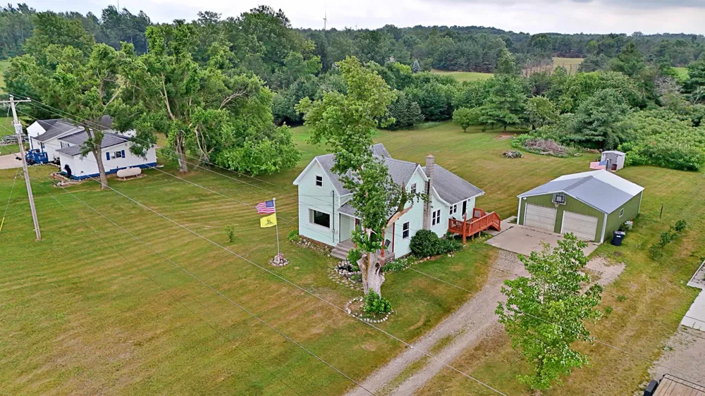 8600 S Lucas Road Richland Township, MI 49657