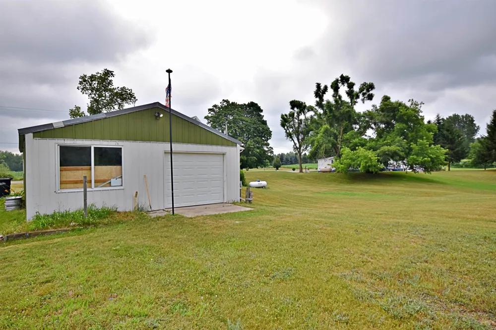 8600 S Lucas Road Richland Township, MI 49657