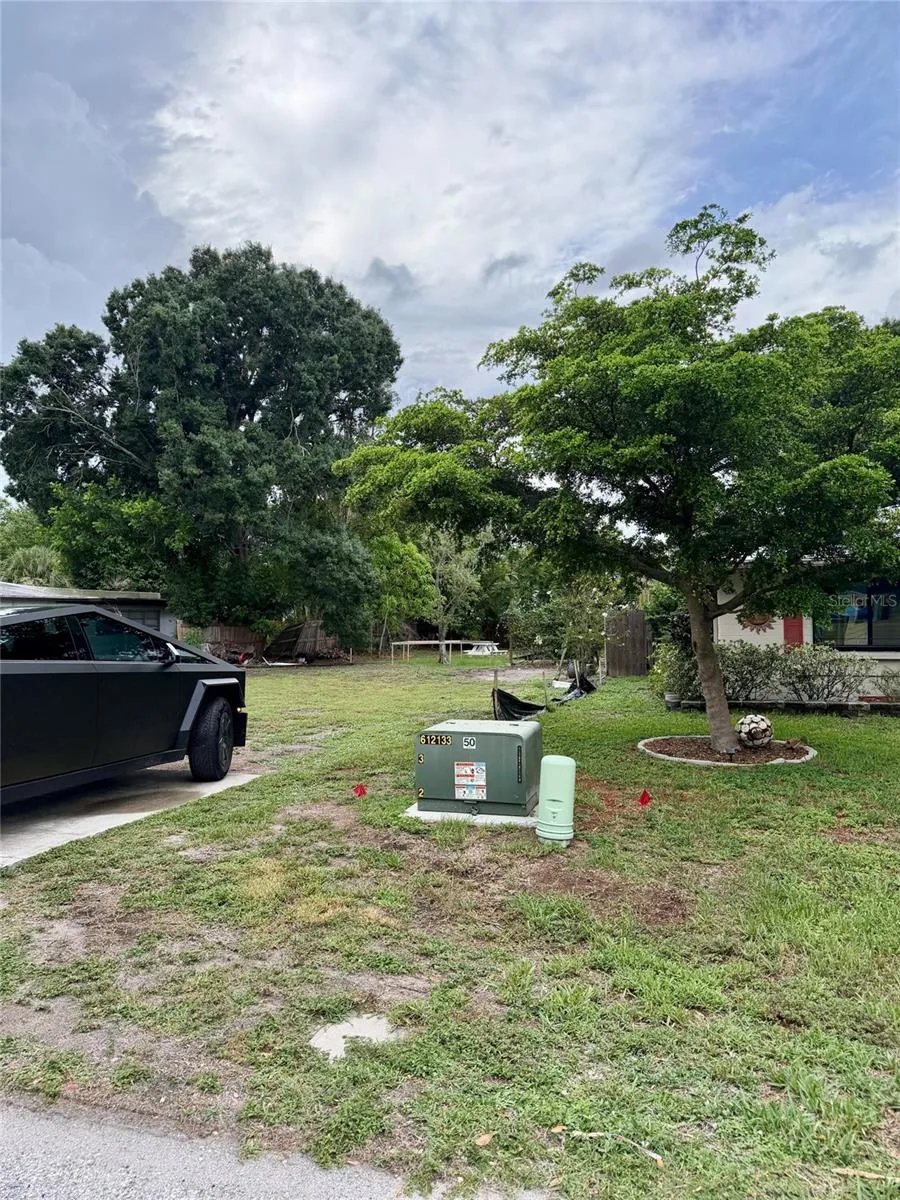 2101 ROSE STREET Sarasota, FL 34239