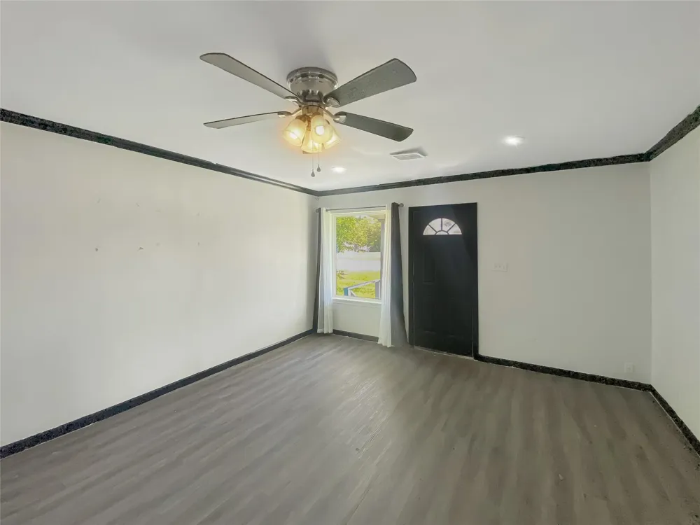 1201 Fm-517 Dickinson, TX 77539