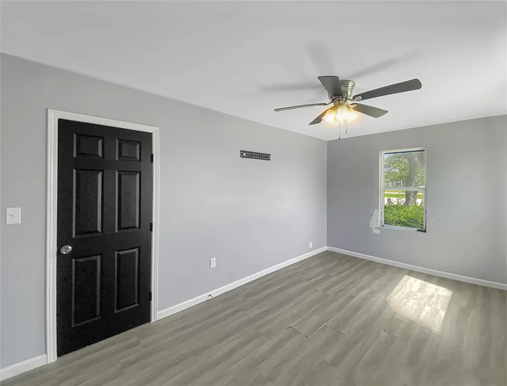 1201 Fm-517 Dickinson, TX 77539