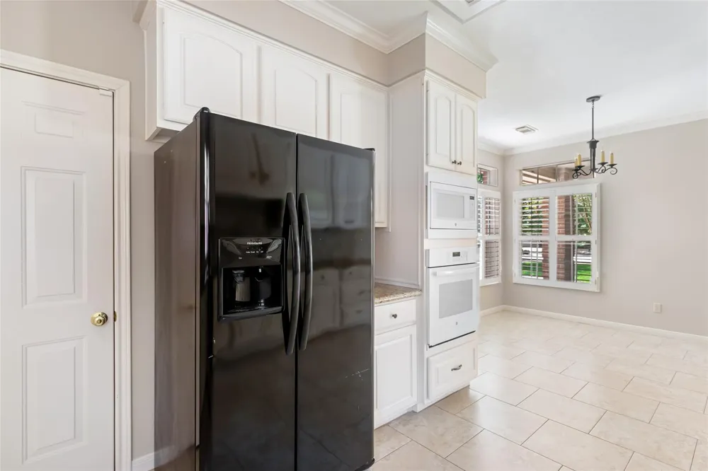 4439 Bellington Court Kingwood, TX 77345