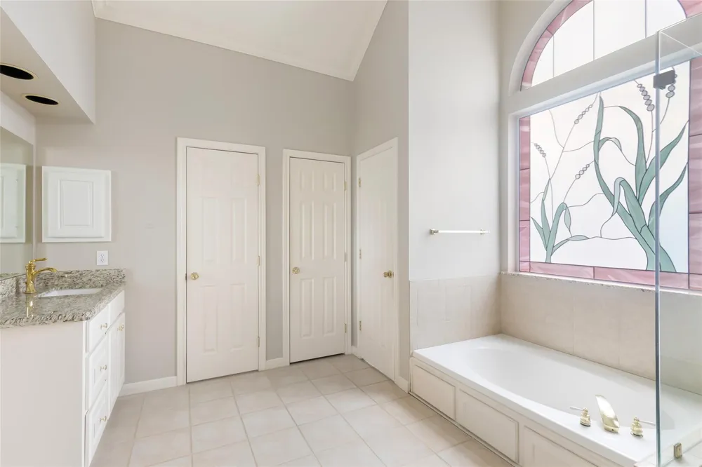 4439 Bellington Court Kingwood, TX 77345