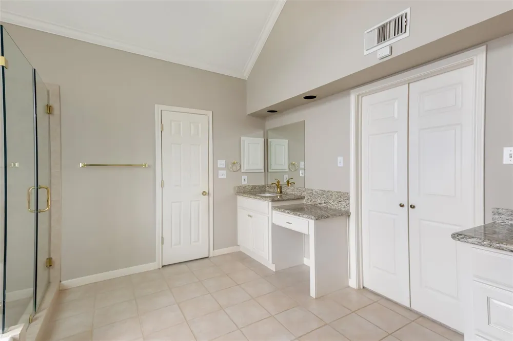4439 Bellington Court Kingwood, TX 77345