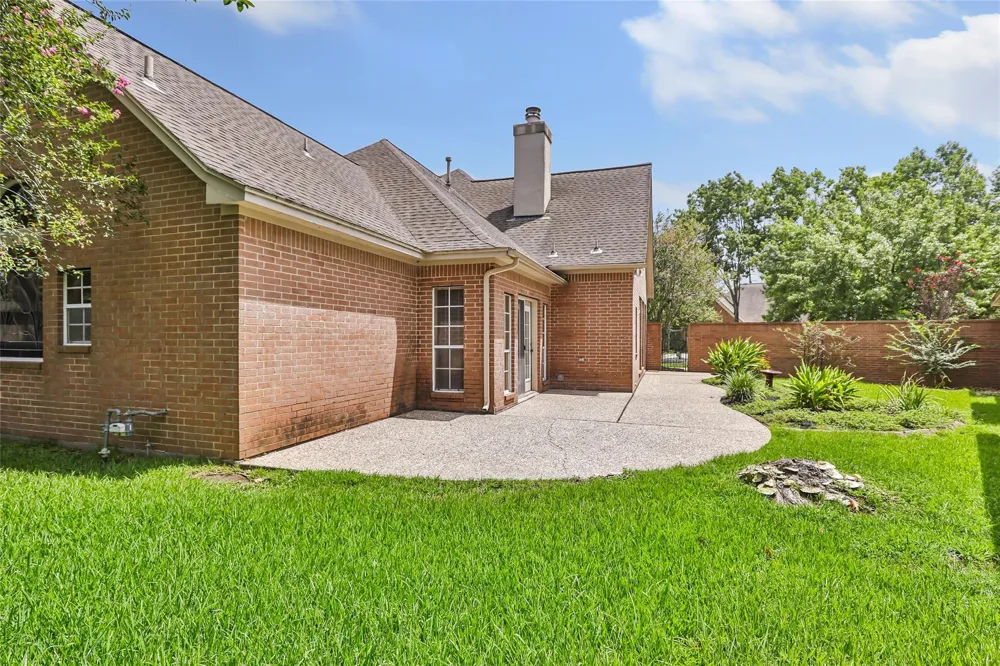 4439 Bellington Court Kingwood, TX 77345