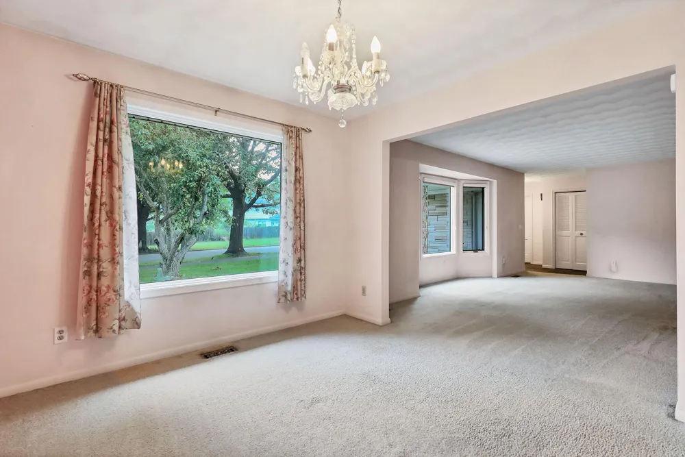 3417 Ginger Snap Lane Lansing City, MI 48911