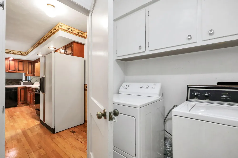 3417 Ginger Snap Lane Lansing City, MI 48911