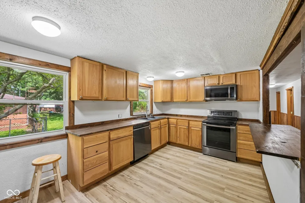 1100 Madison Frankton, IN 46044